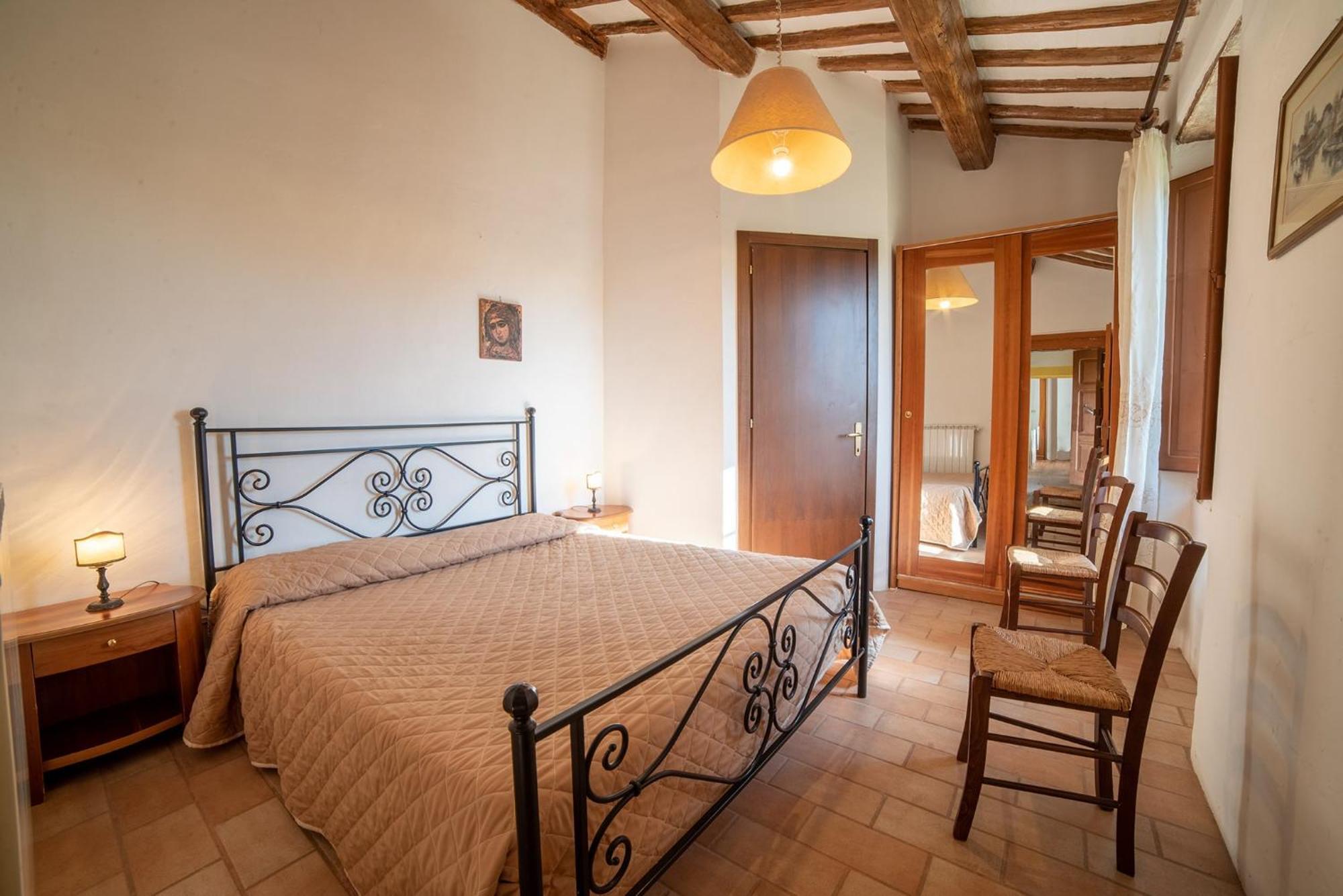Alloggio per agriturismo Tenuta Di Caiolo *